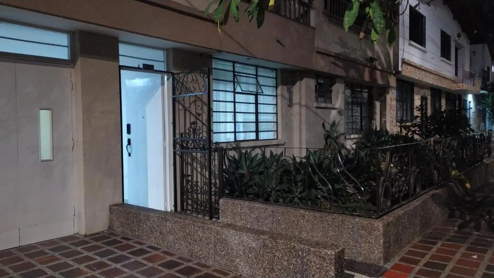 Casa En Laureles Ideal Para Familias Medellin Apartment