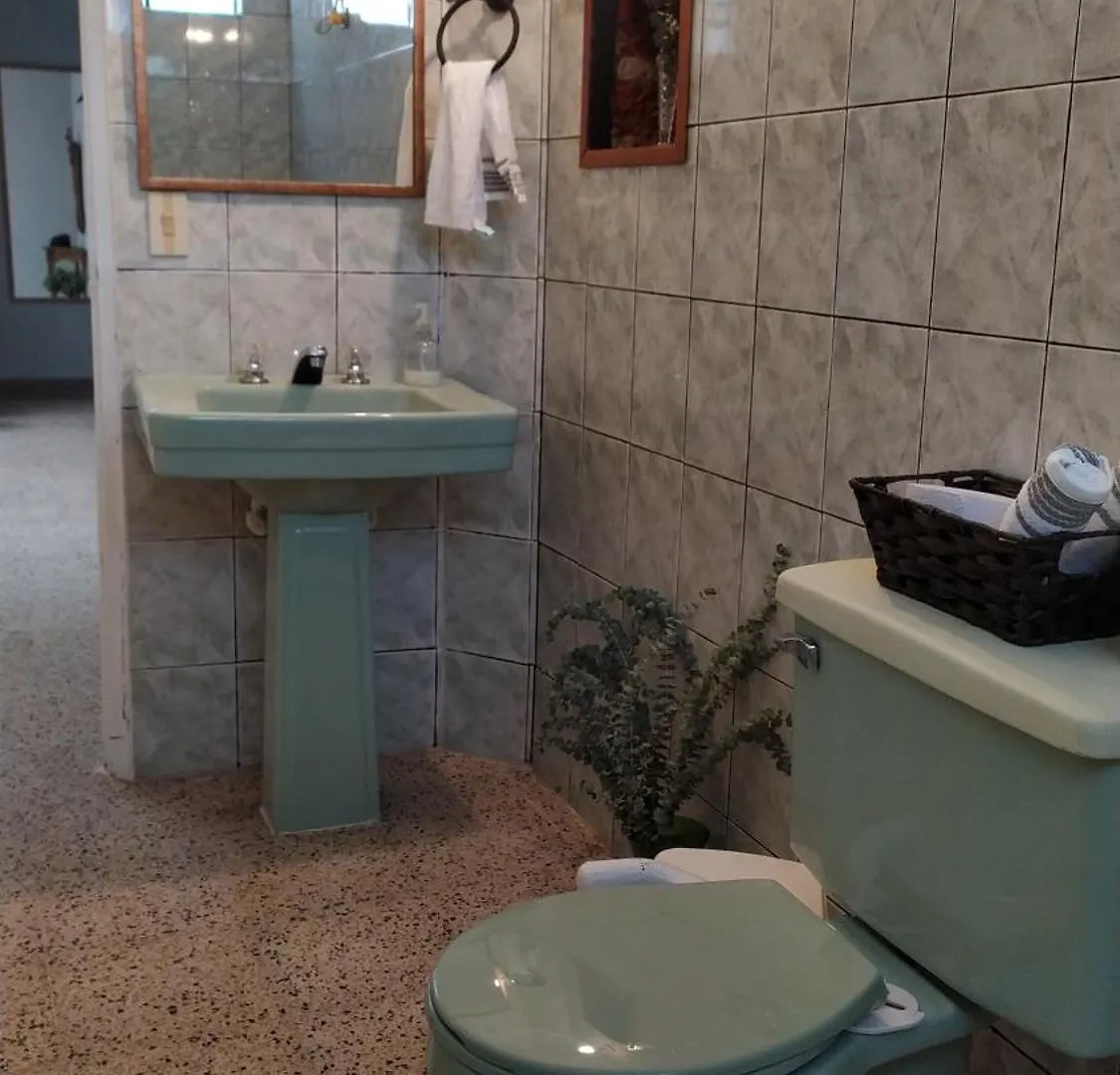 Casa En Laureles Ideal Para Familias Medellin Colombia