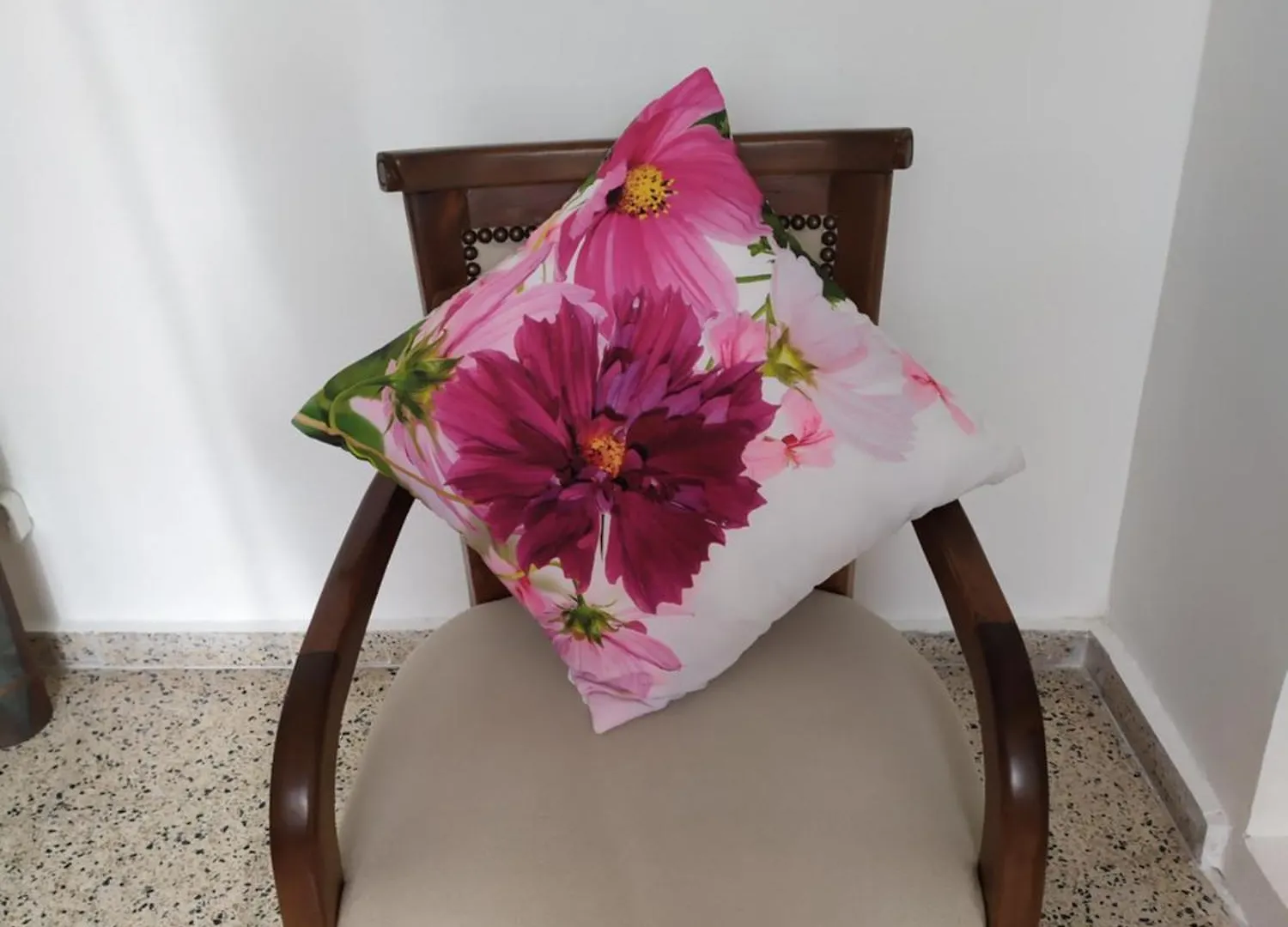 Casa En Laureles Ideal Para Familias Medellin 0*,